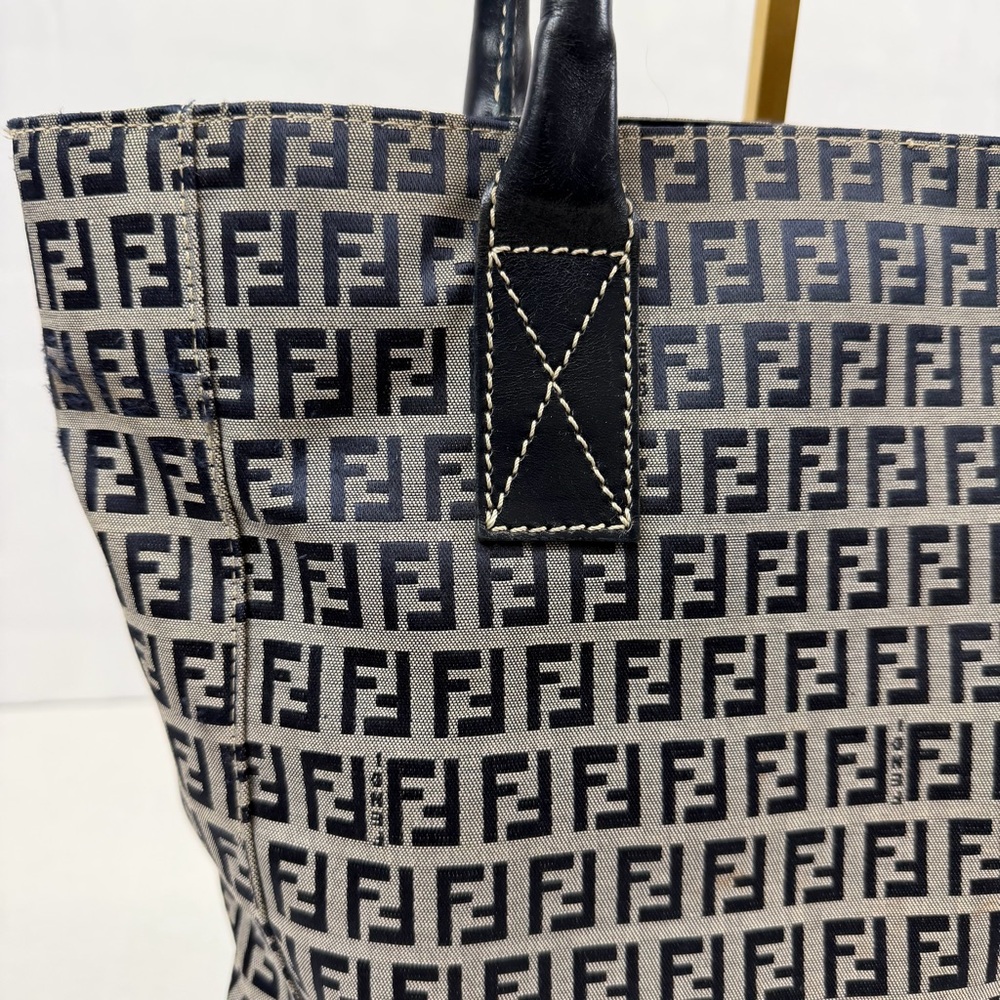 Fendi Zucca Canvas Tote Bag with Leather Trim Navy & Gray‎ - Picture 2 of 12